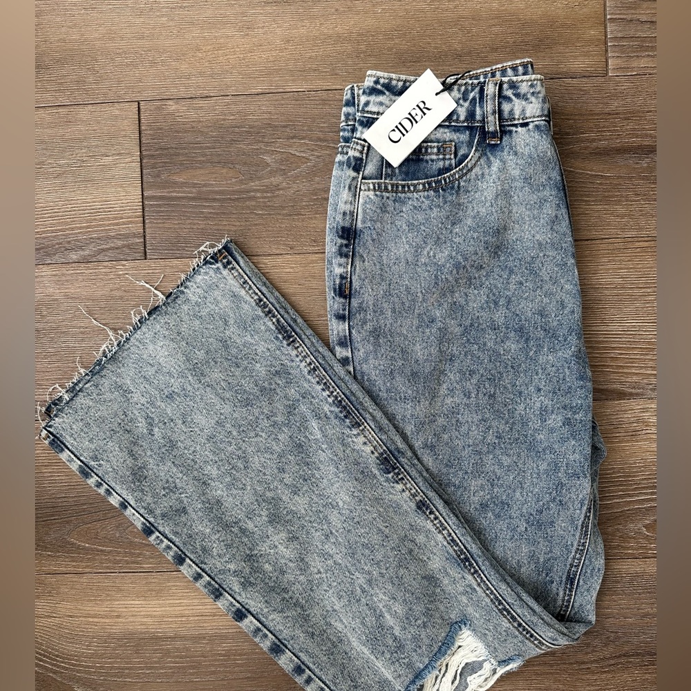 brand new cider distressed ripped light wash straight leg jeans with raw hem - Picture 1 of 7